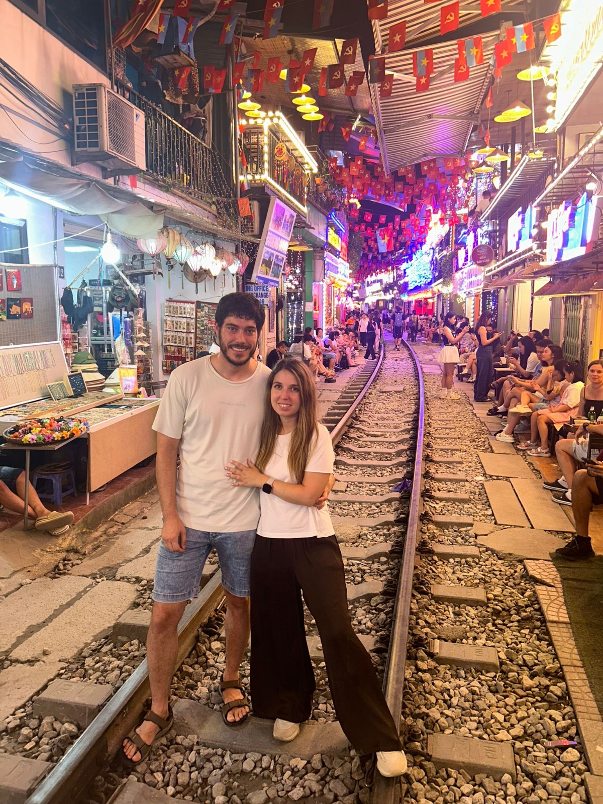 Sonriendo juntos en Vietnam